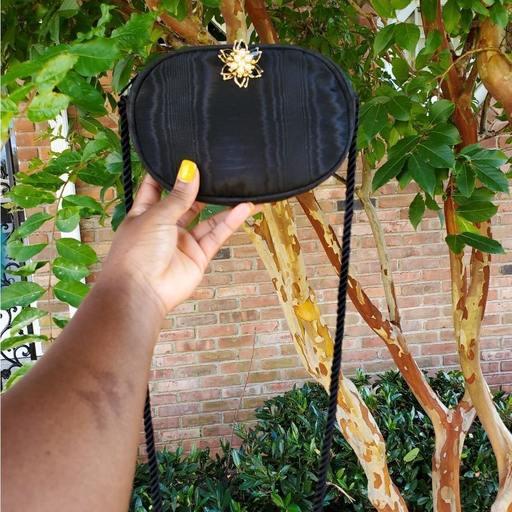 Vtg  MONET Design Brooch Detail Statement Bag